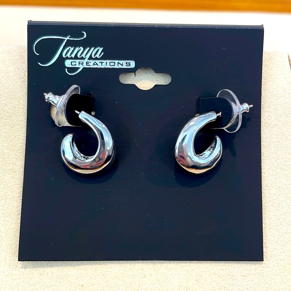 Silver Small Hoop Pendant Earrings BRAND NEW